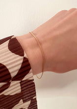Load image into Gallery viewer, Kit Snake Bracelet Gold
