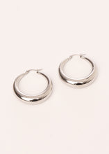 Load image into Gallery viewer, Mei Hoop Silver Large