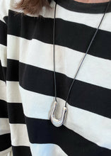 Load image into Gallery viewer, Uma U Necklace Silver