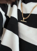 Load image into Gallery viewer, Tam T-Bar Necklace Gold