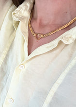 Load image into Gallery viewer, Loe Heart Chain Necklace Gold