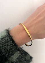 Load image into Gallery viewer, Aya Bangle Gold