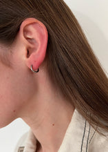 Load image into Gallery viewer, Sid 10mm Hoop Silver