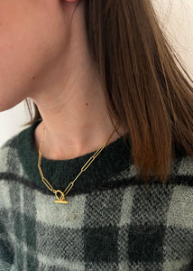 Sky T-bar Necklace Gold