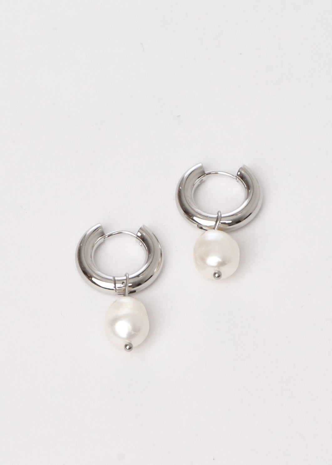 Ila Pearl Hoop Silver