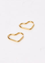 Load image into Gallery viewer, Ali Heart Hoop Gold Large
