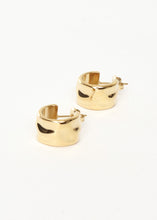 Load image into Gallery viewer, Jax Hoop Gold
