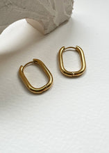 Load image into Gallery viewer, Ria Rectangle Hoop Gold
