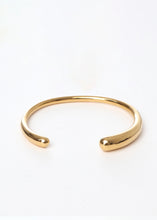 Load image into Gallery viewer, Rya Bangle Gold
