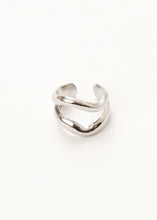 Load image into Gallery viewer, Lux Wave Ear Cuff Silver
