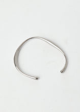 Load image into Gallery viewer, Aya Bangle Silver
