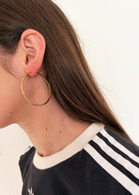 Load image into Gallery viewer, Sid 50mm Hoop Gold
