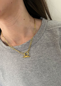 Sky T-bar Necklace Gold