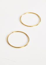 Load image into Gallery viewer, Sid 40mm Hoop Gold
