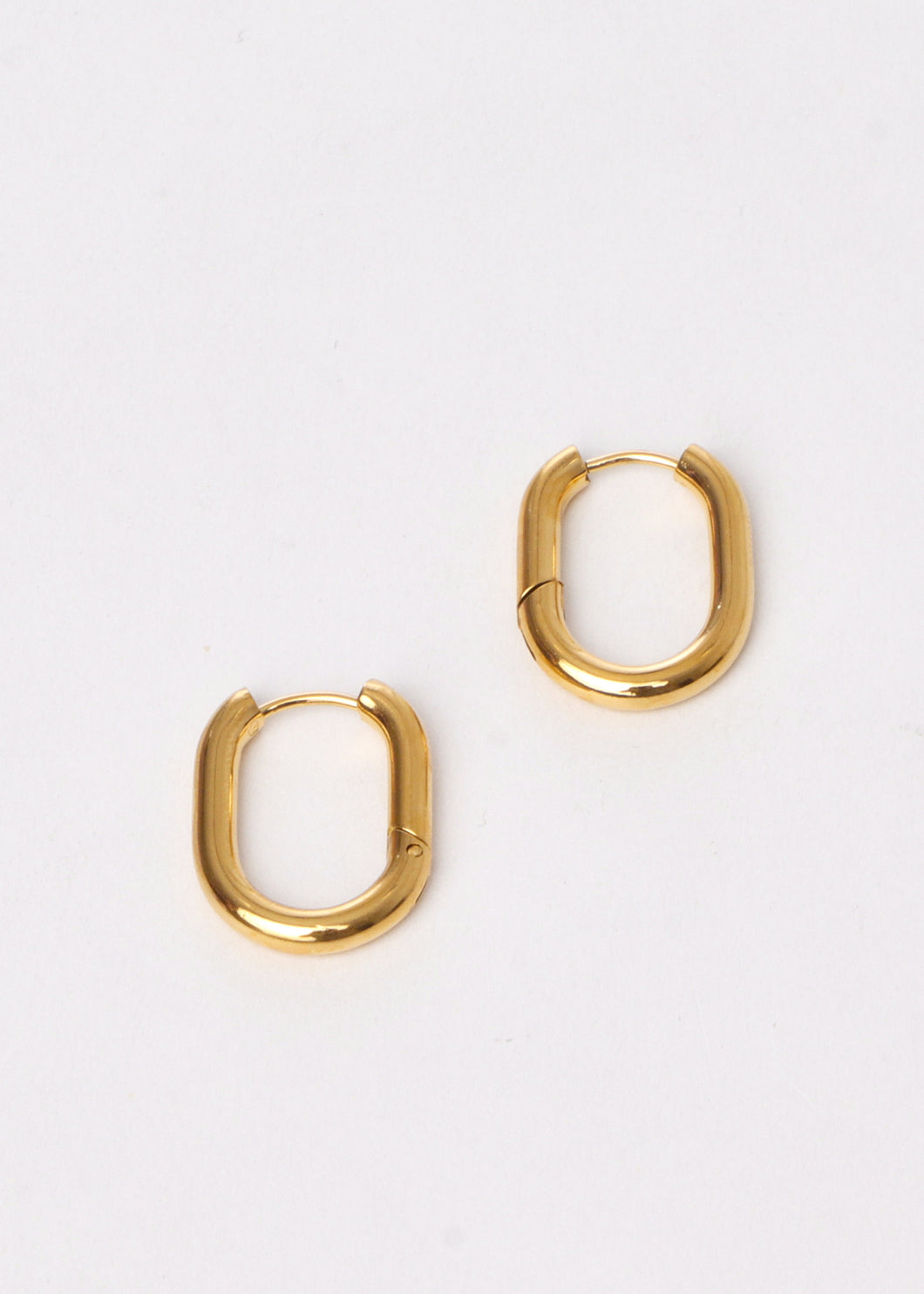 Leo Oval Hoop Gold