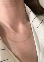 Load image into Gallery viewer, Ivy Rope Necklace Gold
