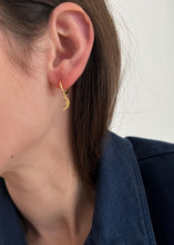 Load image into Gallery viewer, Ini Moon Hoop Gold
