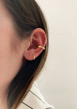 Load image into Gallery viewer, Lok Ear Cuff Gold
